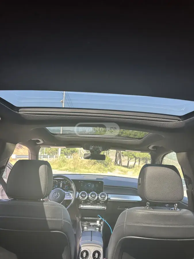 Mercedes-Benz GLB 250, миниатюра 10