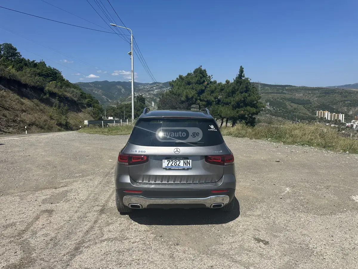 Mercedes-Benz GLB 250, миниатюра 6