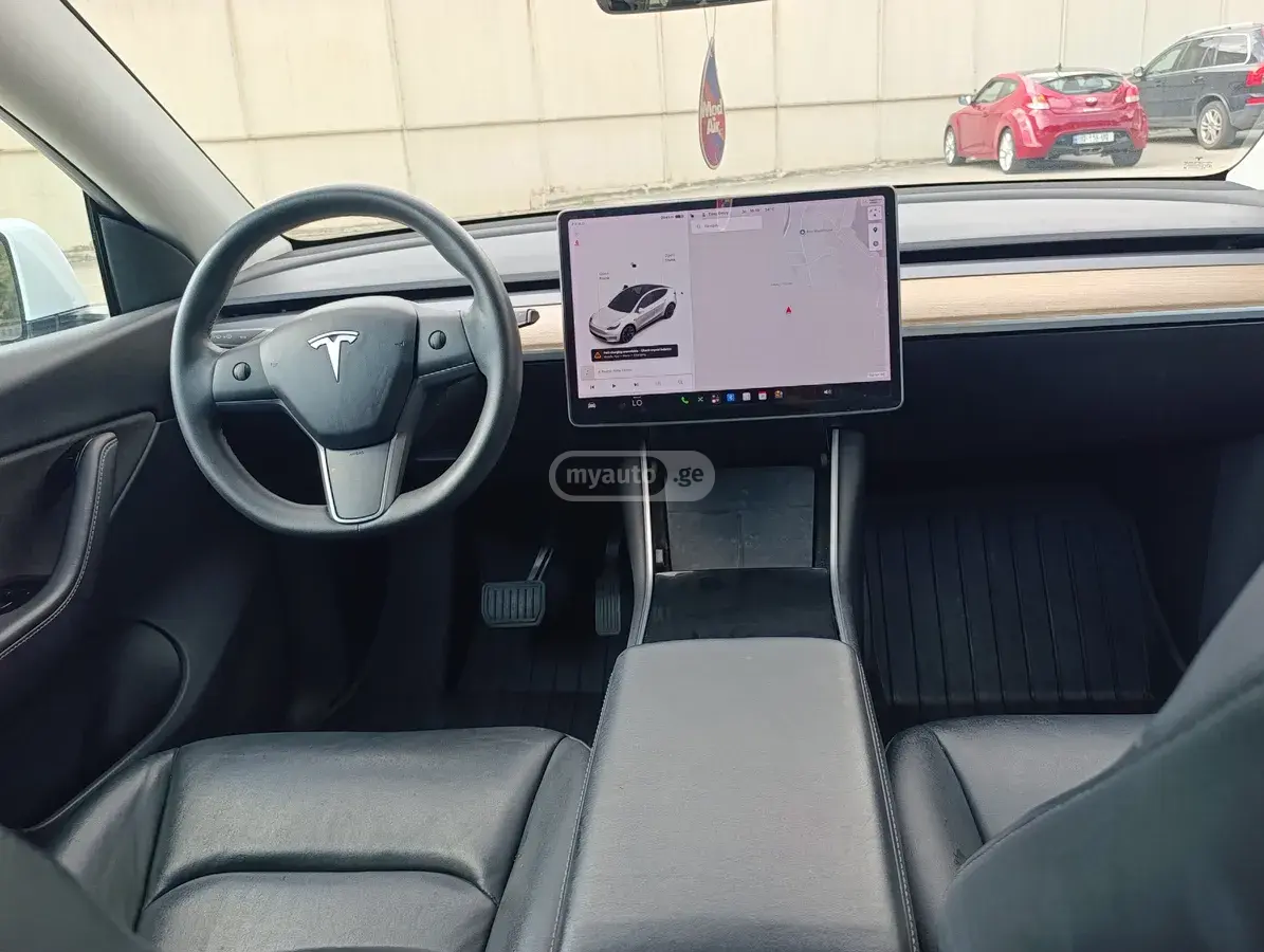 Tesla Model Y, миниатюра 4