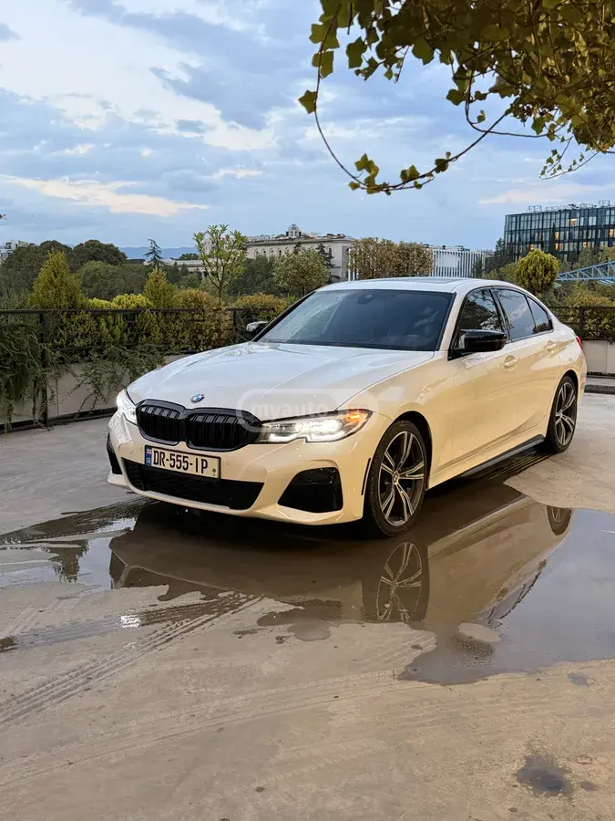 BMW 3 Series 330