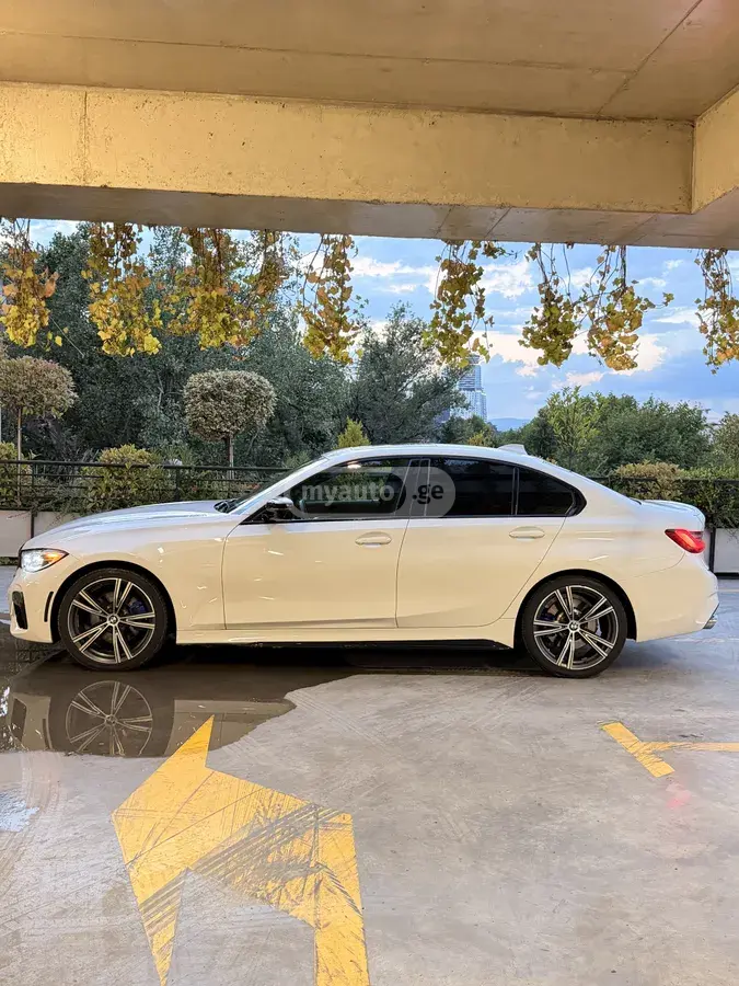 BMW 3 Series 330, миниатюра 2