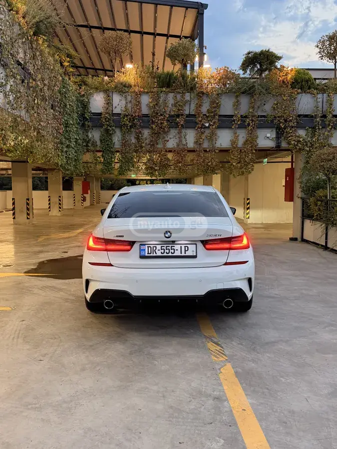 BMW 3 Series 330, миниатюра 4