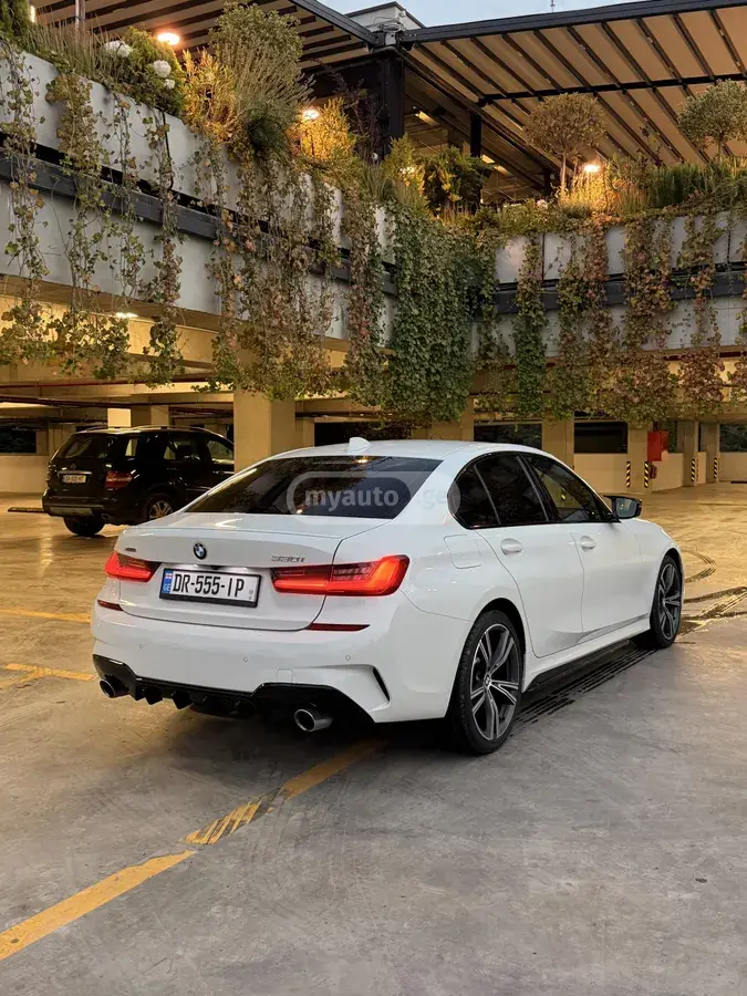 BMW 3 Series 330, миниатюра 5