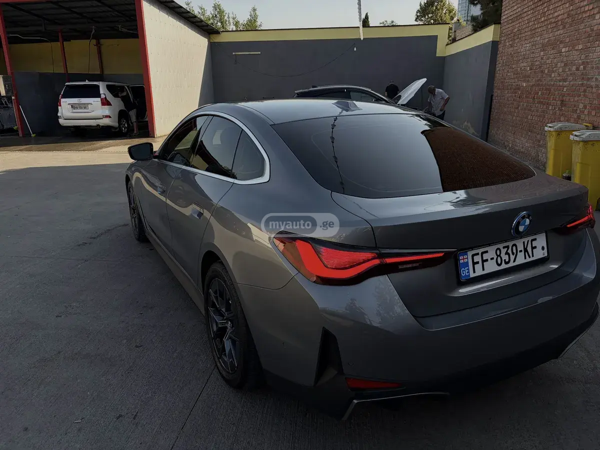BMW i4, миниатюра 7