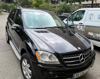 Mercedes-Benz ML 350