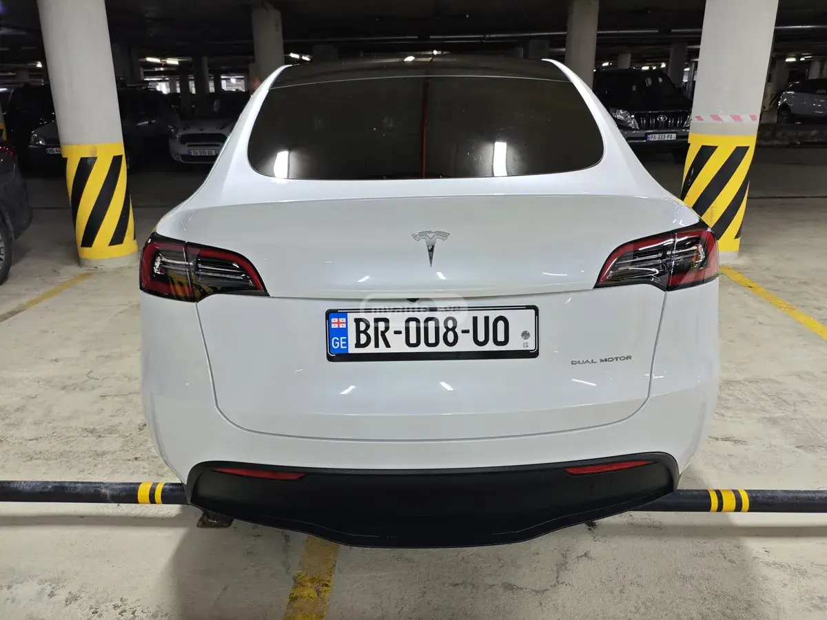 Tesla Model Y, миниатюра 7