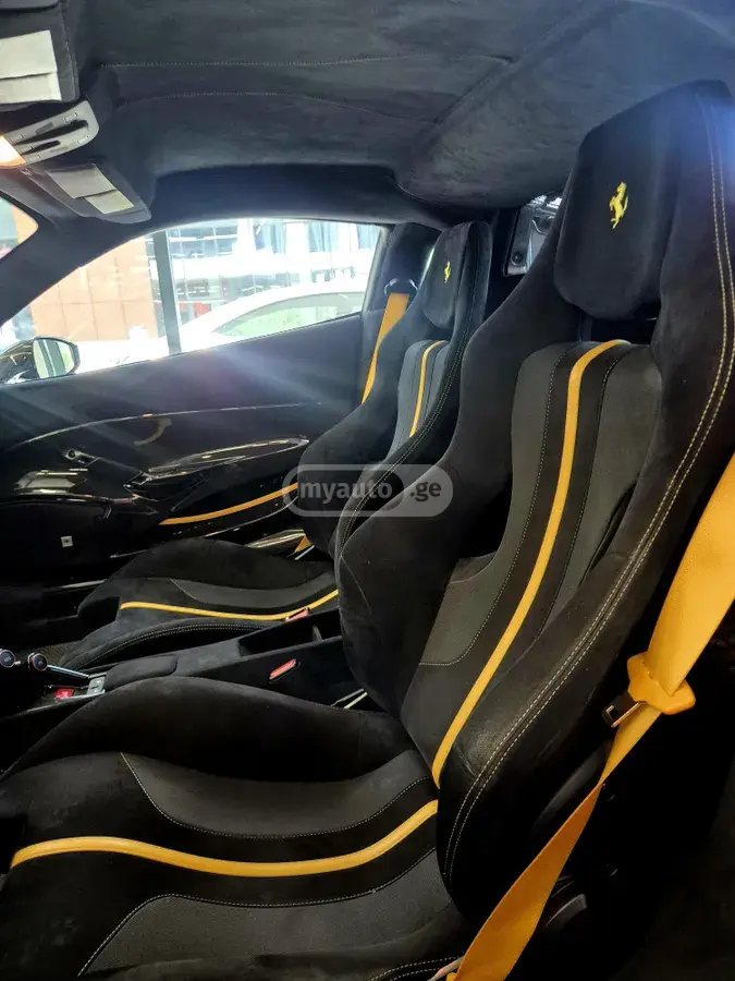 Ferrari 488 Pista 