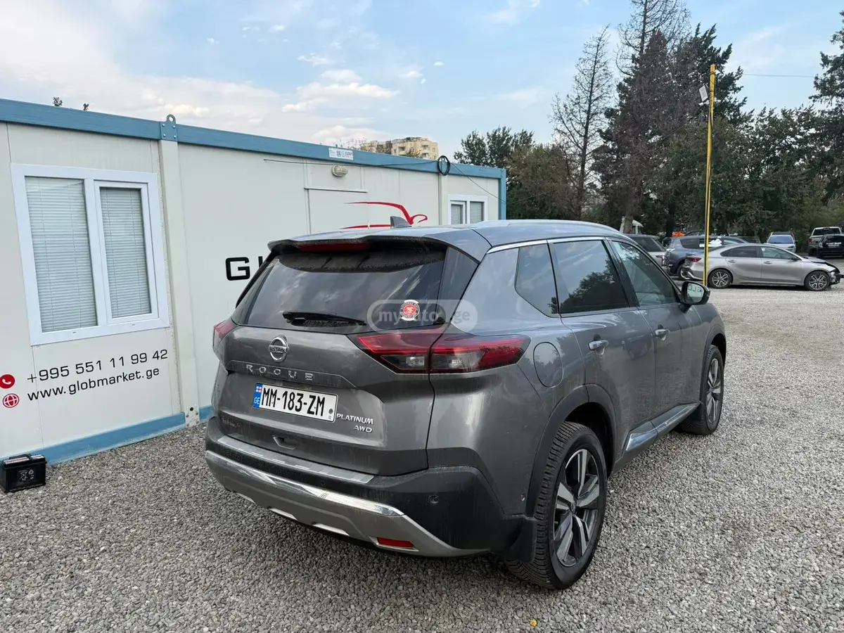 Nissan Rogue 