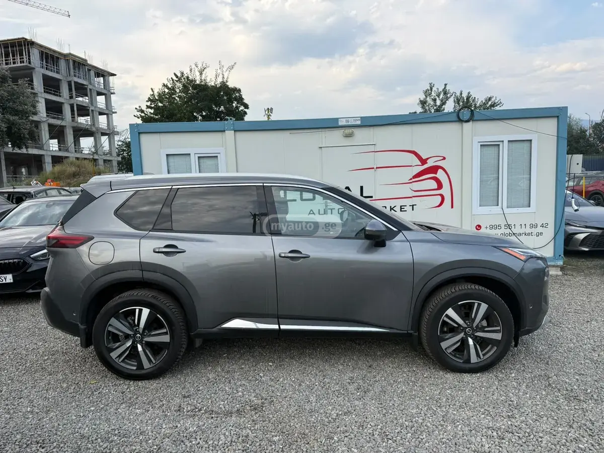 Nissan Rogue 