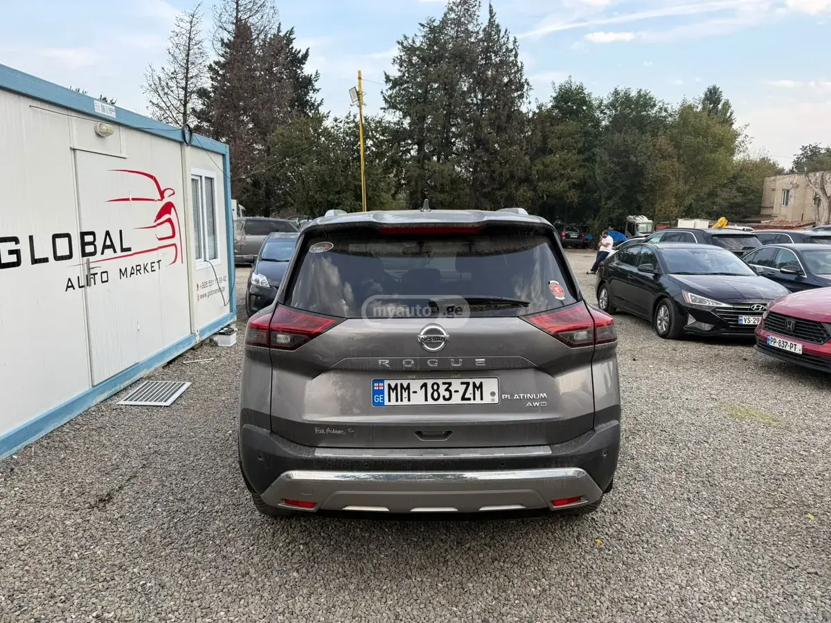 Nissan Rogue
