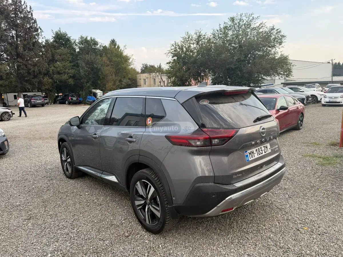 Nissan Rogue