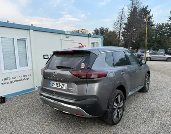 Nissan Rogue 