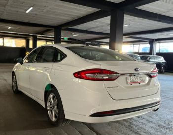 Ford Fusion 