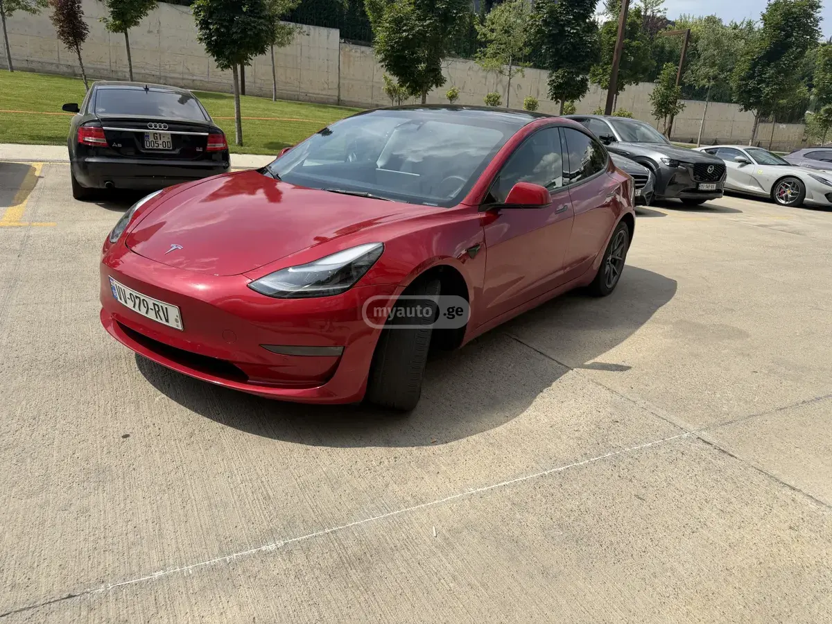 Tesla Model 3, миниатюра 5