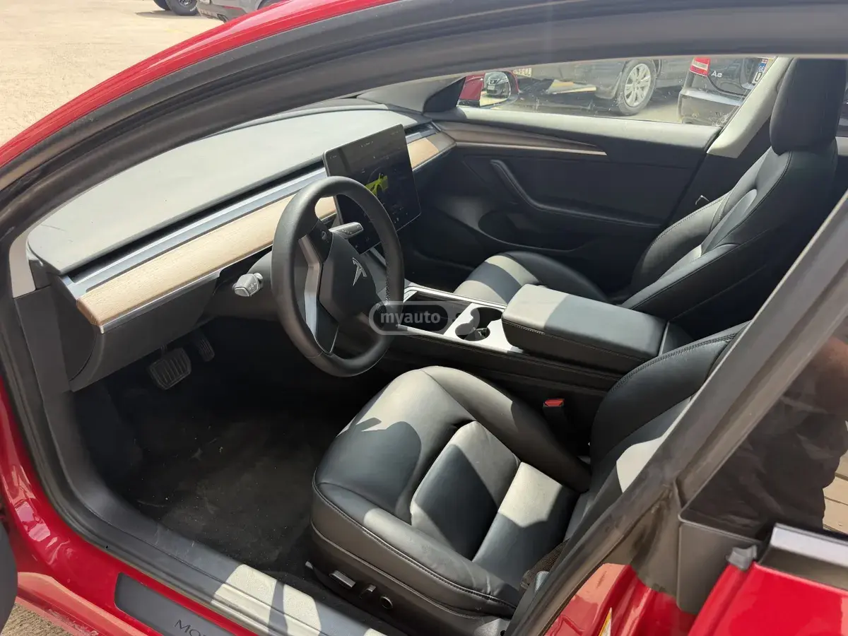 Tesla Model 3, миниатюра 9