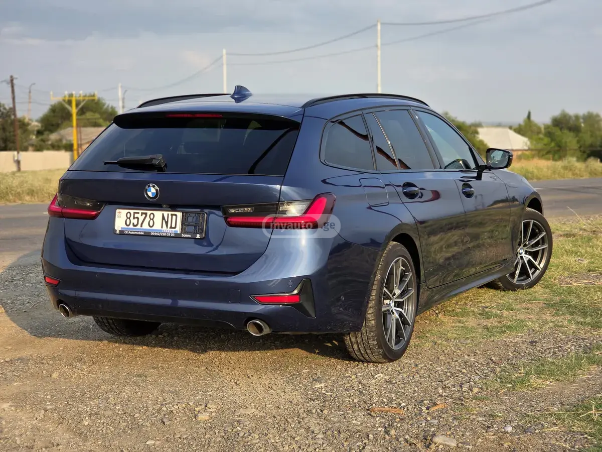 BMW 3 Series 318, миниатюра 3