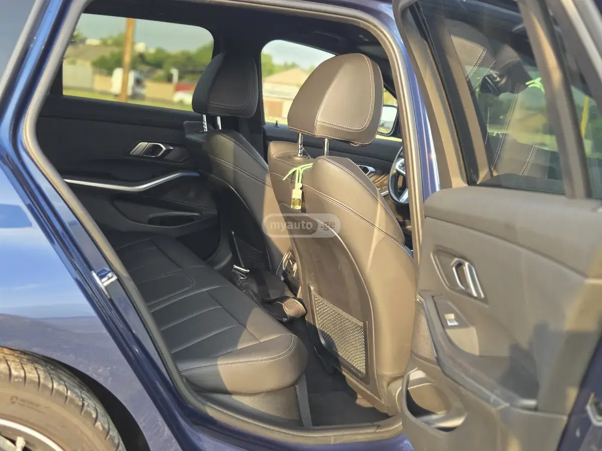 BMW 3 Series 318, миниатюра 8
