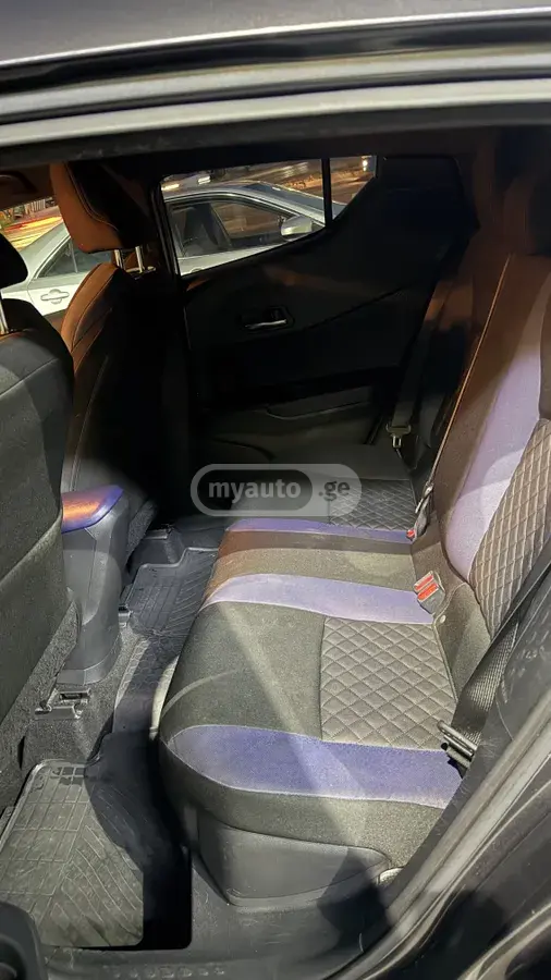 Toyota C-HR, миниатюра 6