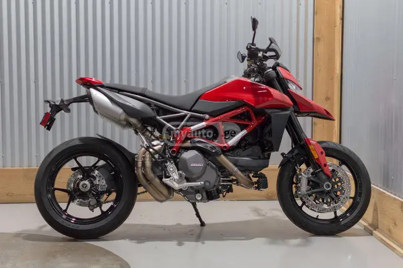 Ducati Hypermotard 950 