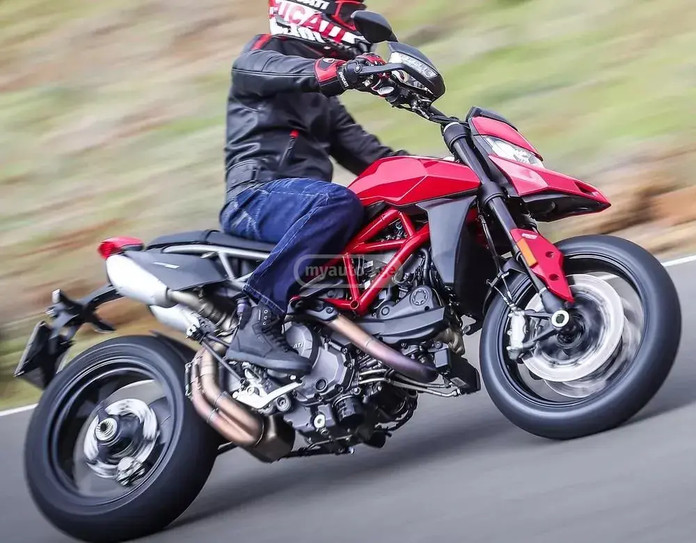 Ducati Hypermotard 950 