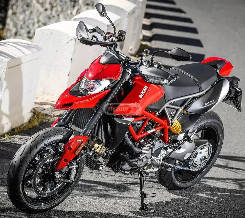 Ducati Hypermotard 950 