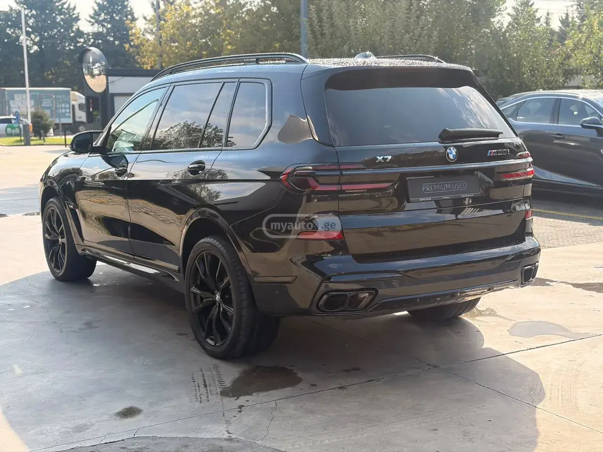 BMW X7 