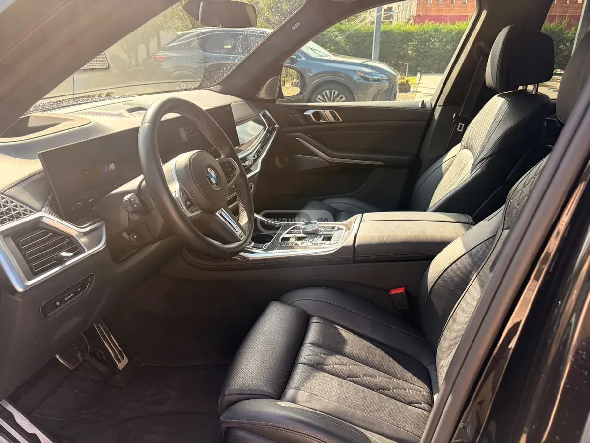 BMW X7