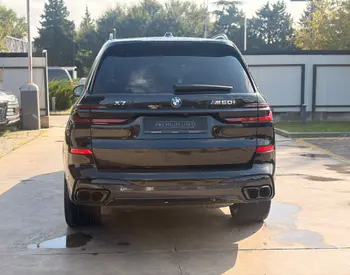 BMW X7 