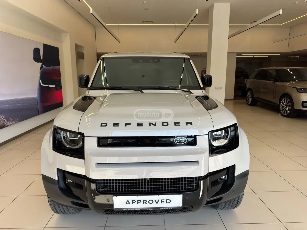 Land Rover Defender 110