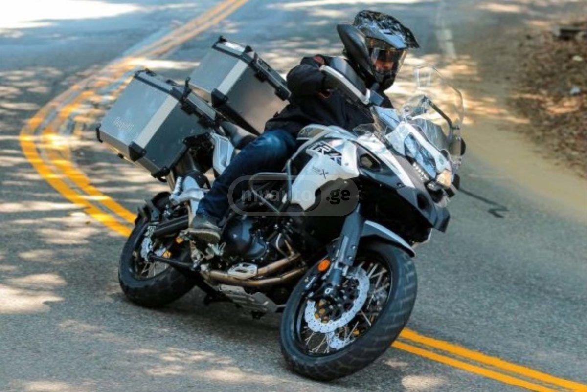 Benelli TRK 502X 