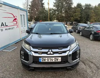 Mitsubishi Outlander Sport 