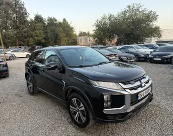 Mitsubishi Outlander Sport 