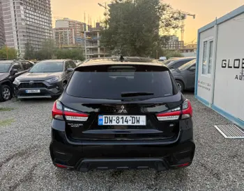 Mitsubishi Outlander Sport 