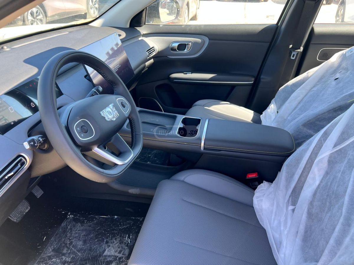Changan Nevo Q05