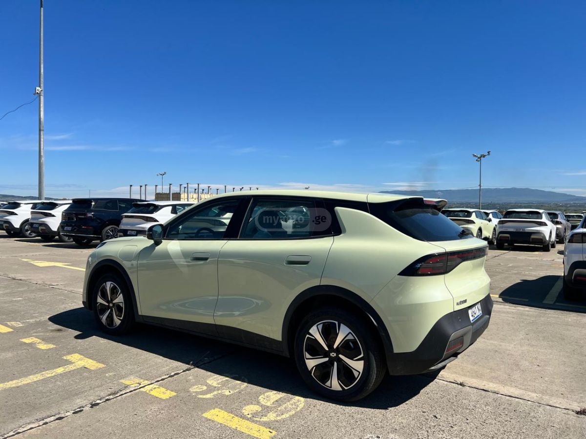 Changan Nevo Q05