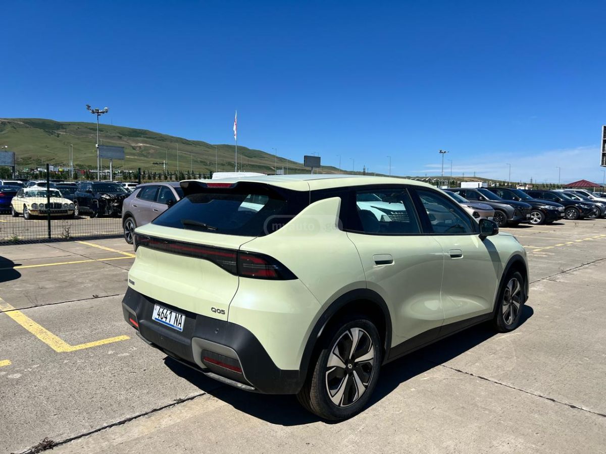 Changan Nevo Q05