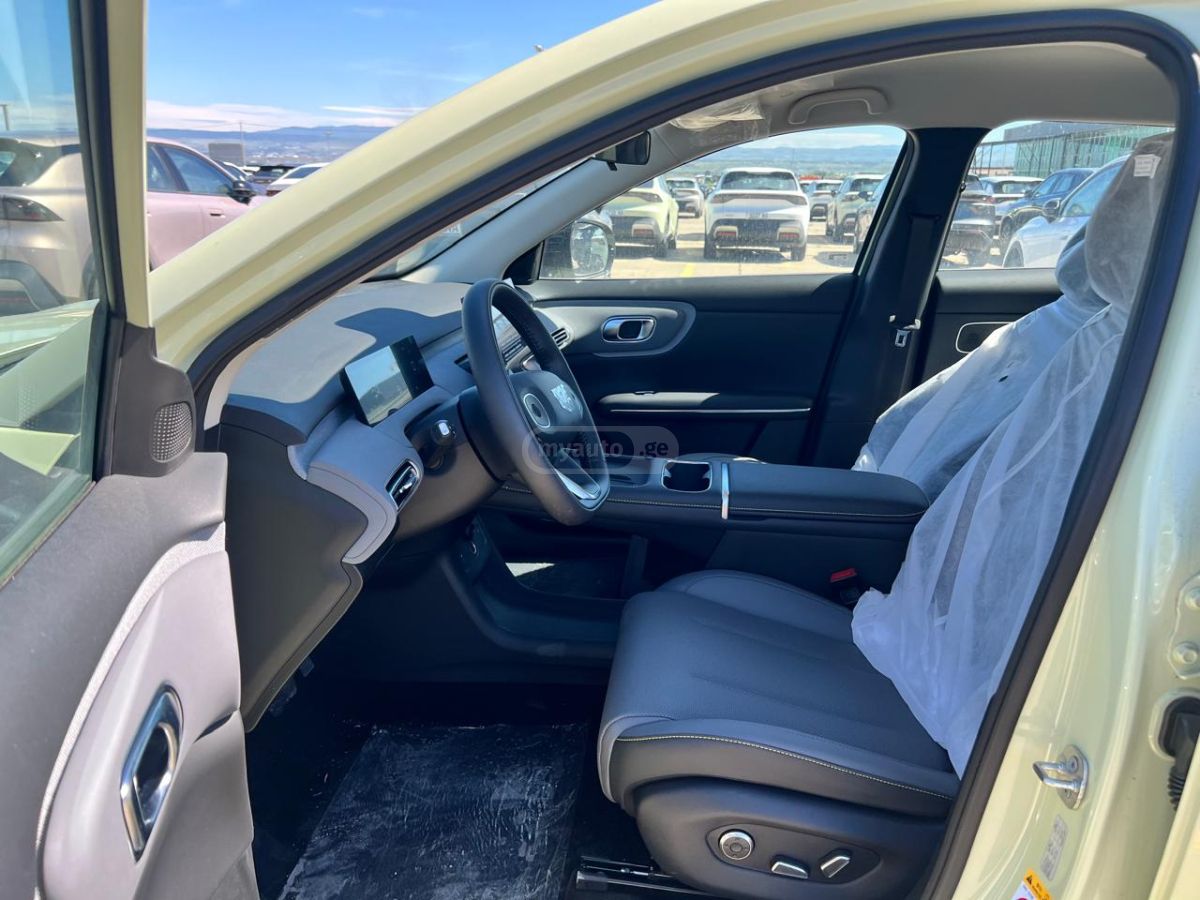 Changan Nevo Q05