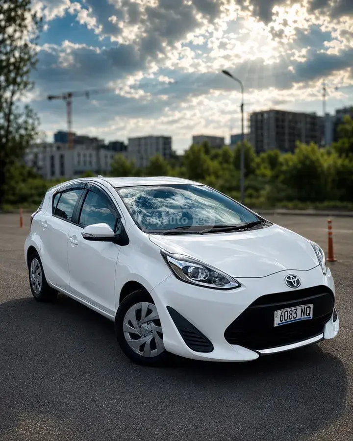 Toyota Aqua, миниатюра 2