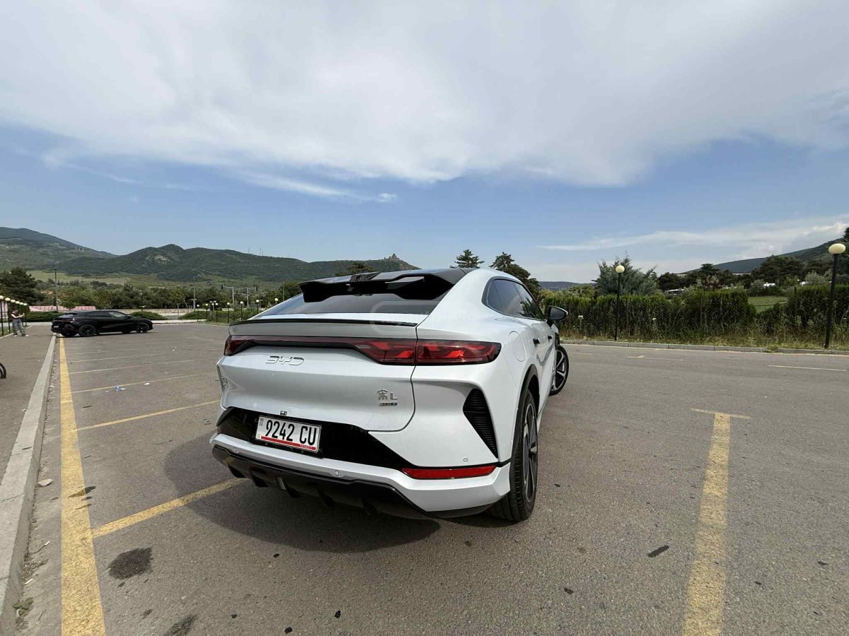 BYD Song L