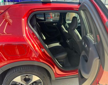 Volvo XC 40 Plus Dark