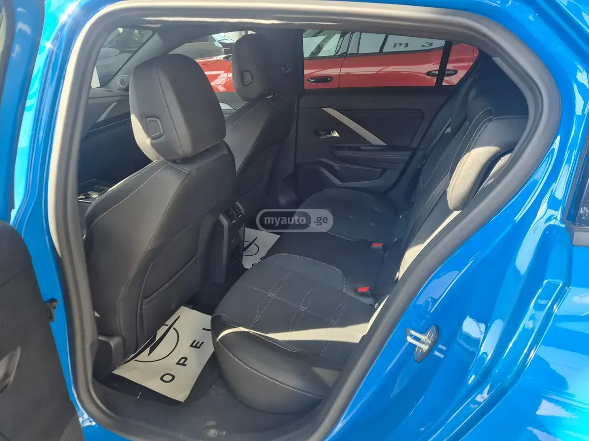 Opel Astra 