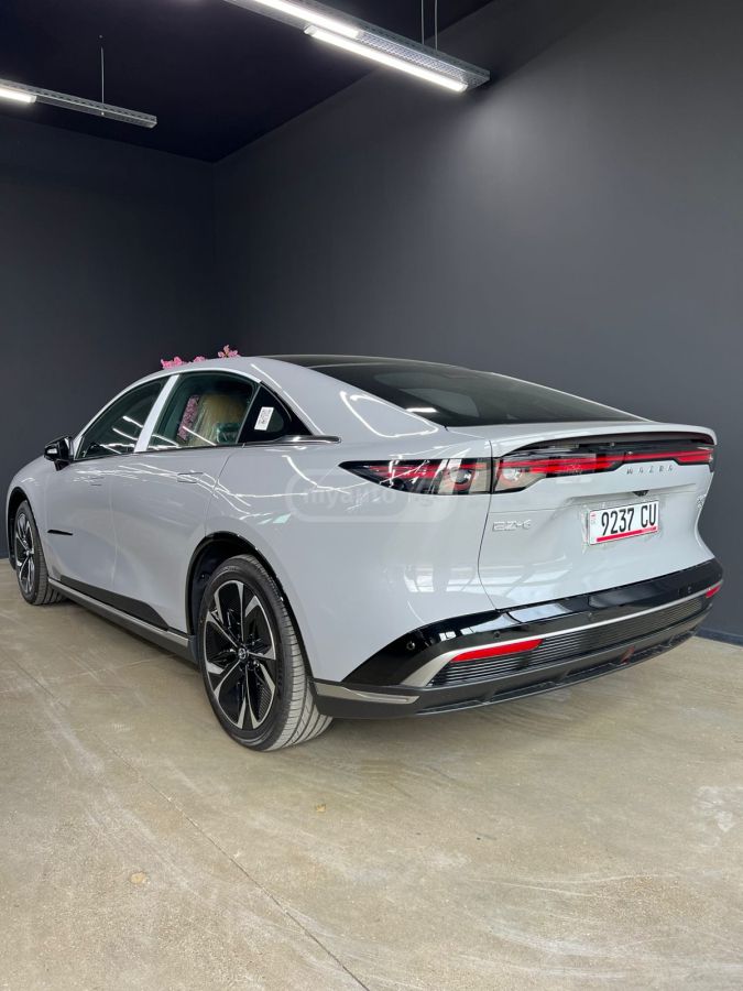 Mazda EZ-6 