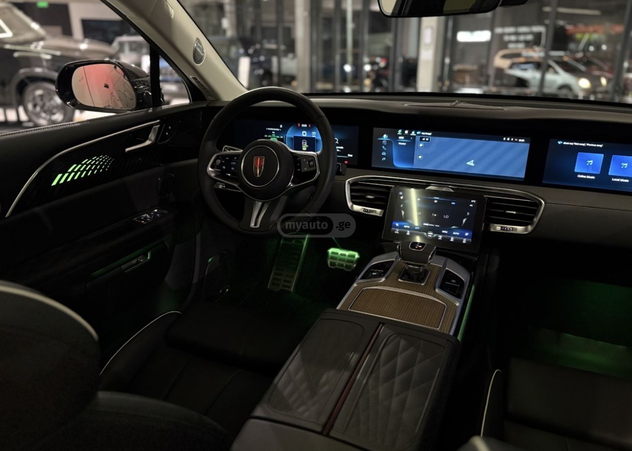 Hongqi E-HS9 