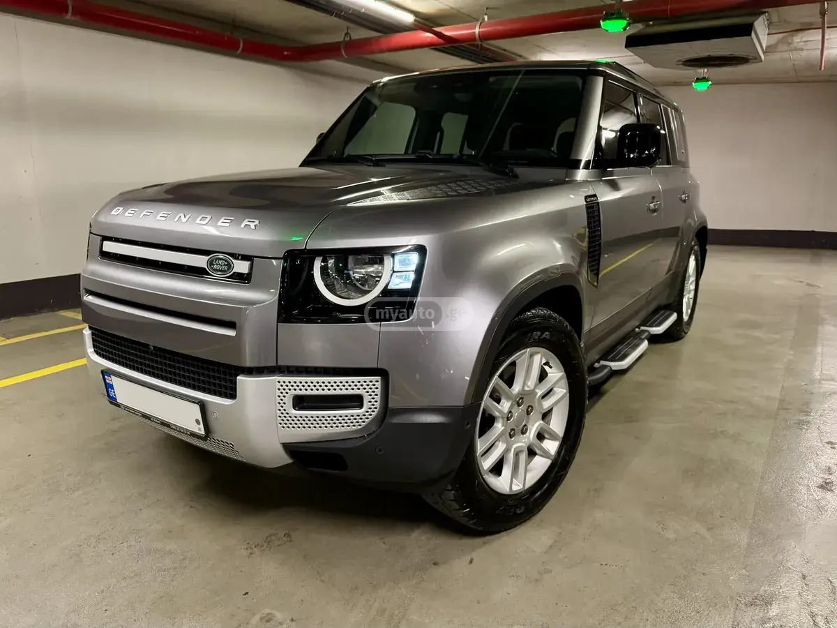 Land Rover Defender 110