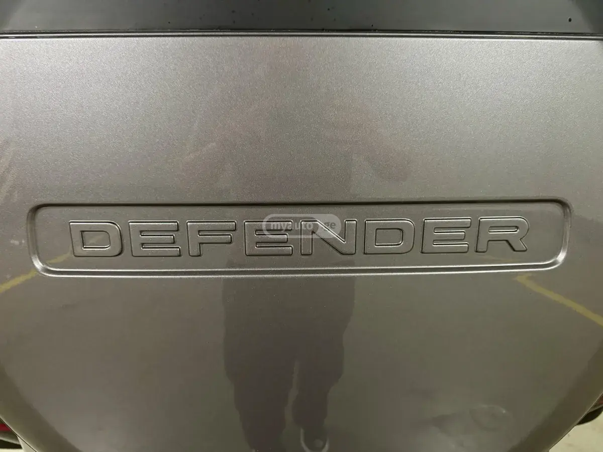 Land Rover Defender 110, миниатюра 5