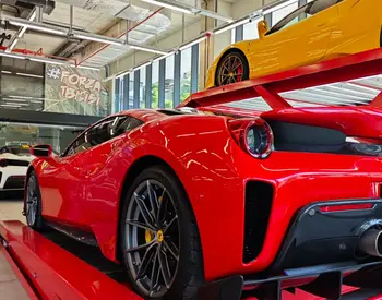 Ferrari 488 Pista 