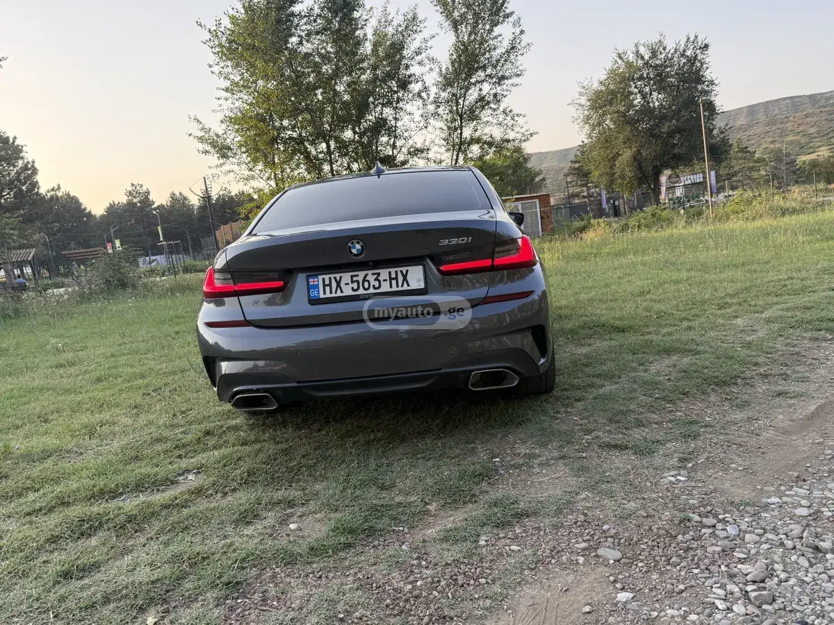BMW 3 Series 330, миниатюра 9