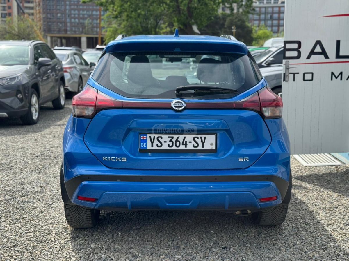 Nissan Kicks
