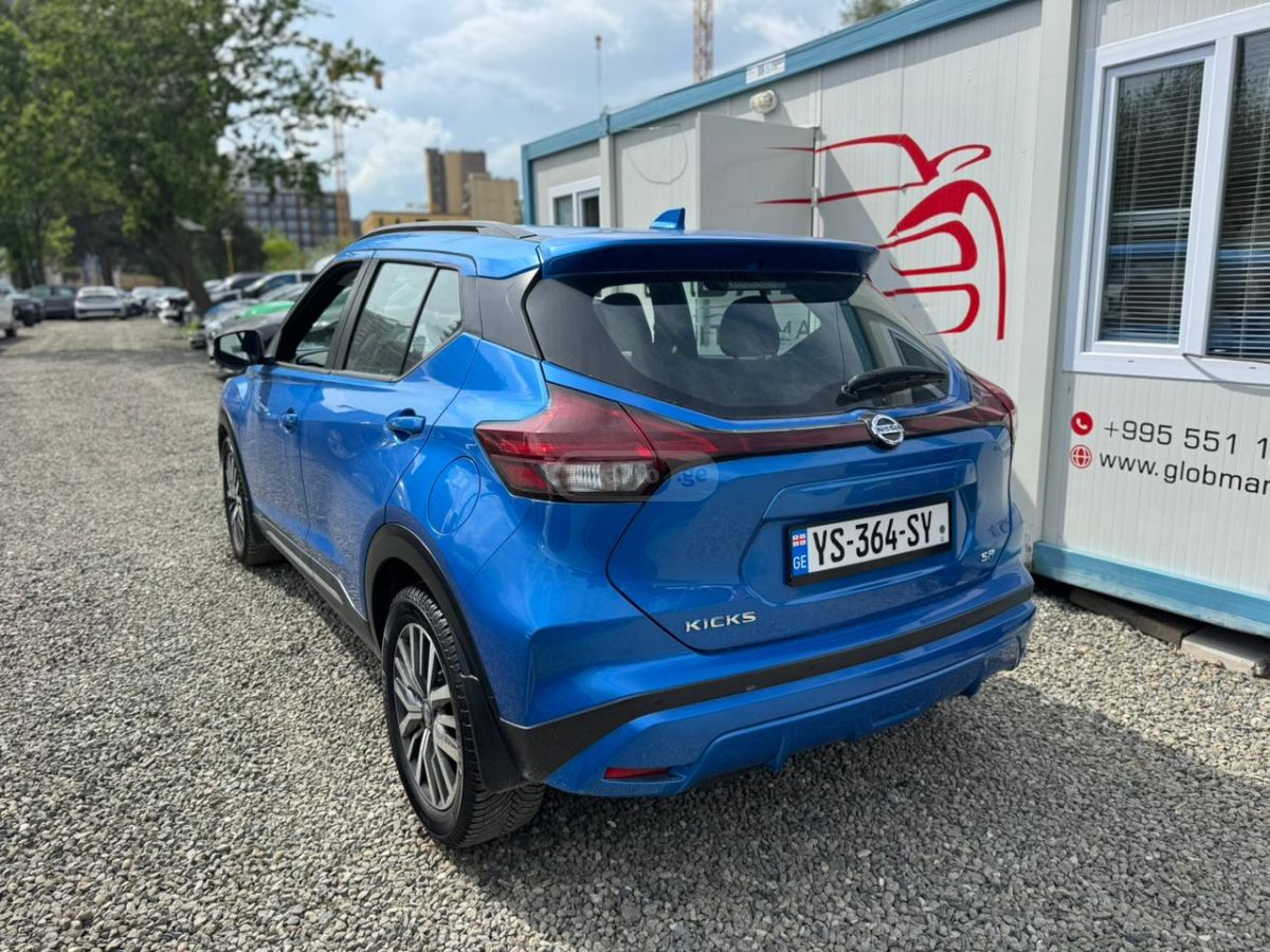 Nissan Kicks
