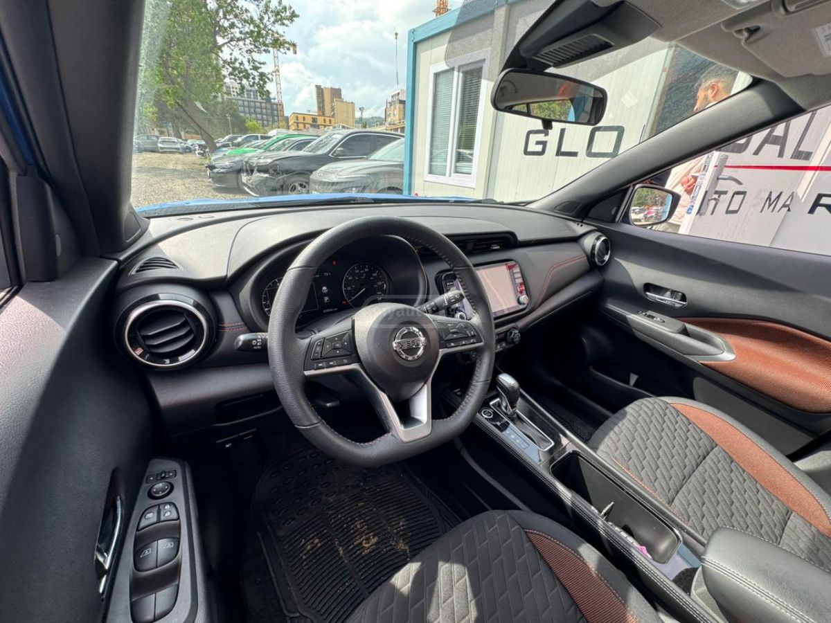 Nissan Kicks